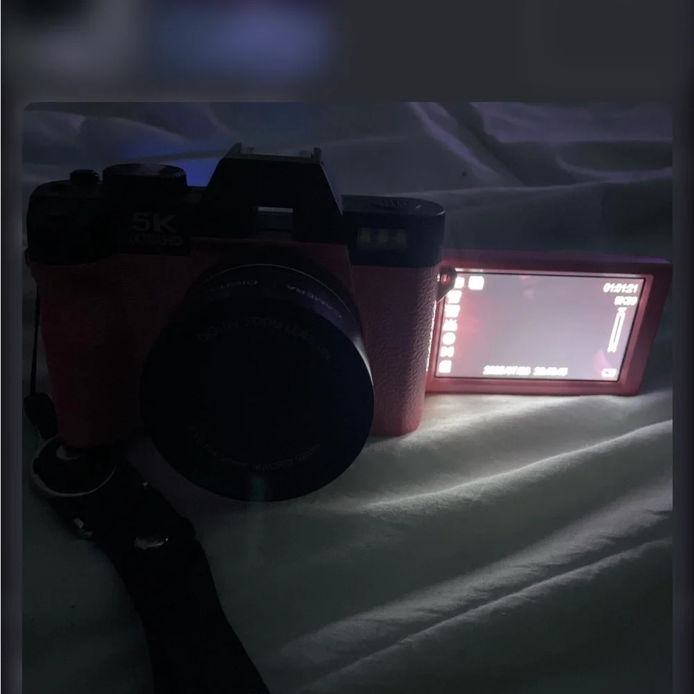 5K Ultra HD Pink Digital Camera with 16x Zoom